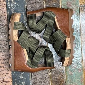 NEW Sorel Joanie li Wedge Sandal 11